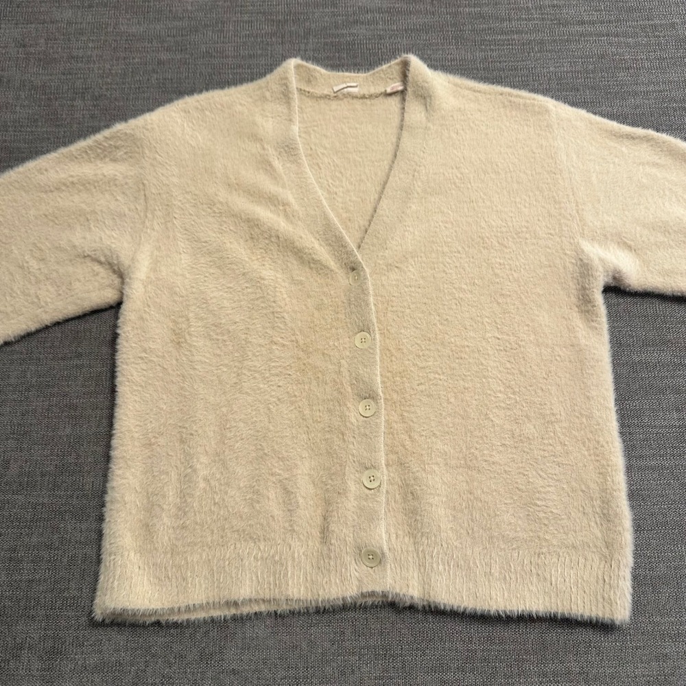 Levis Cardigan Women Large Tan Fuzzy Eyelash Knit V-Neck Button Up